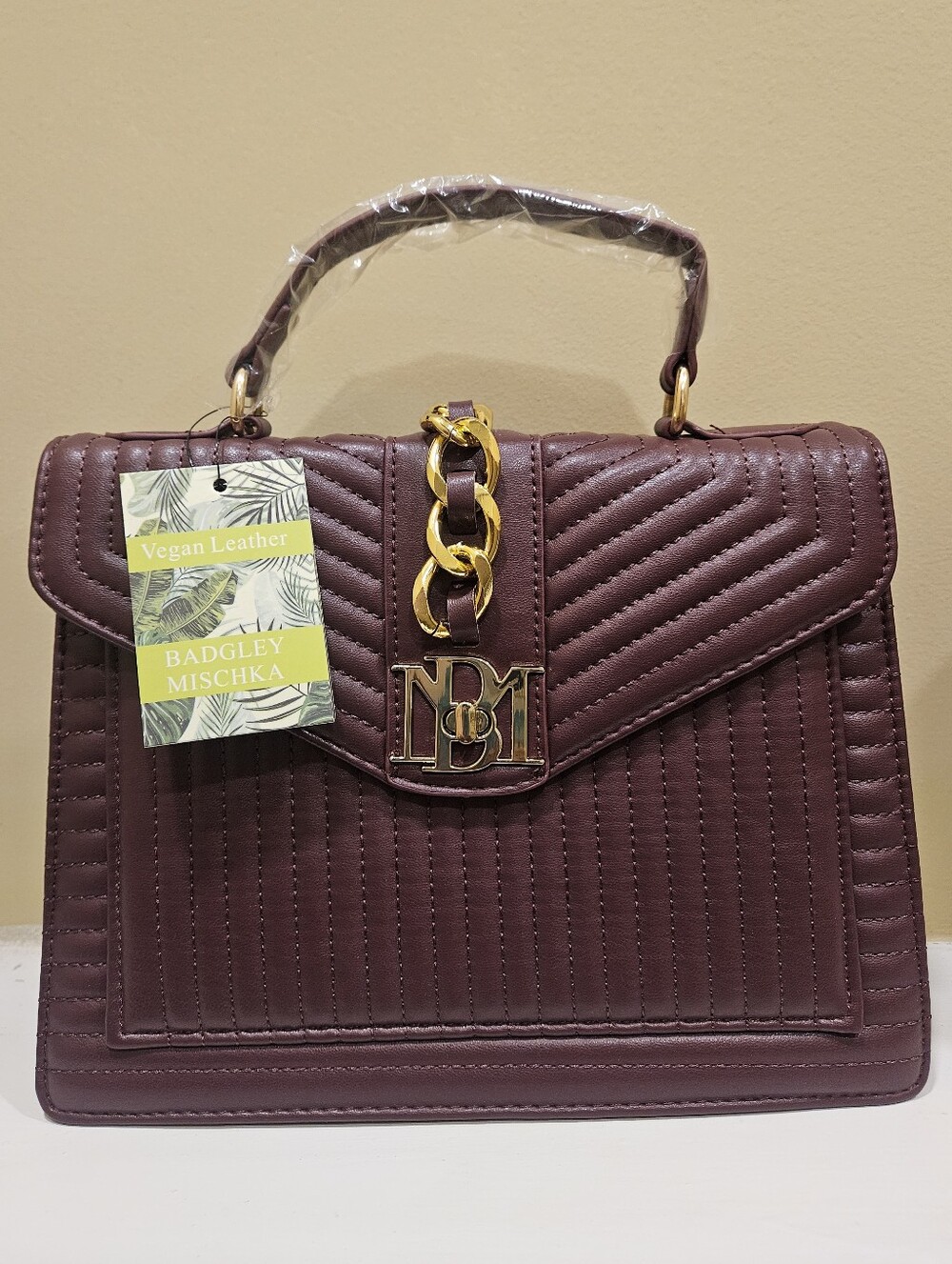 Badgely Mischka Elegant Burgundy Quilted Top-Handle Bag - NWT - Picture 5 of 10